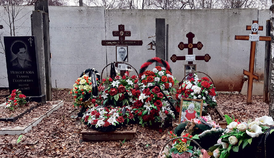 До реконструкции: семейный мемориальный комплекс